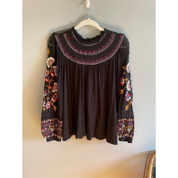 Anthropologie Tops - Anthropologie Akemi + Kin Louise Embroidered Blouse